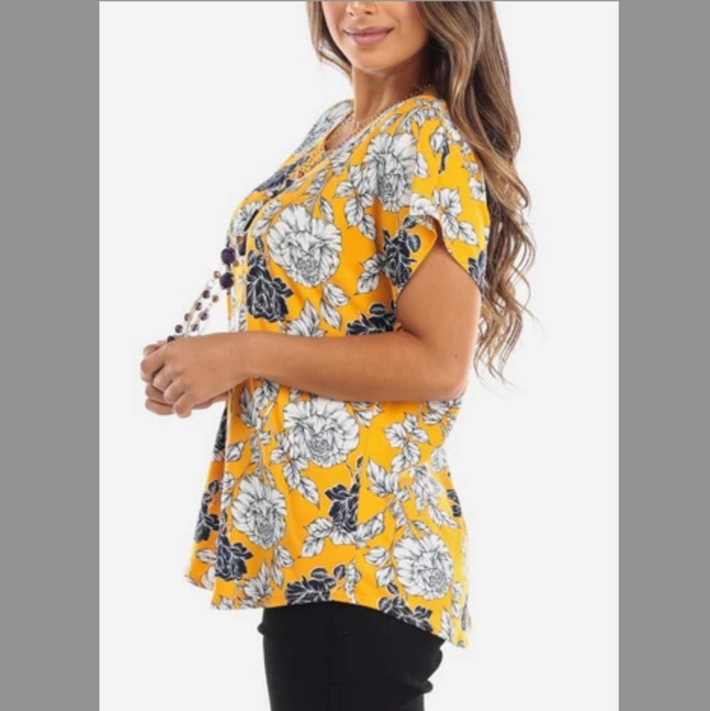 Mustard Floral Blouse with Detachable Necklace - Picture 3 of 4